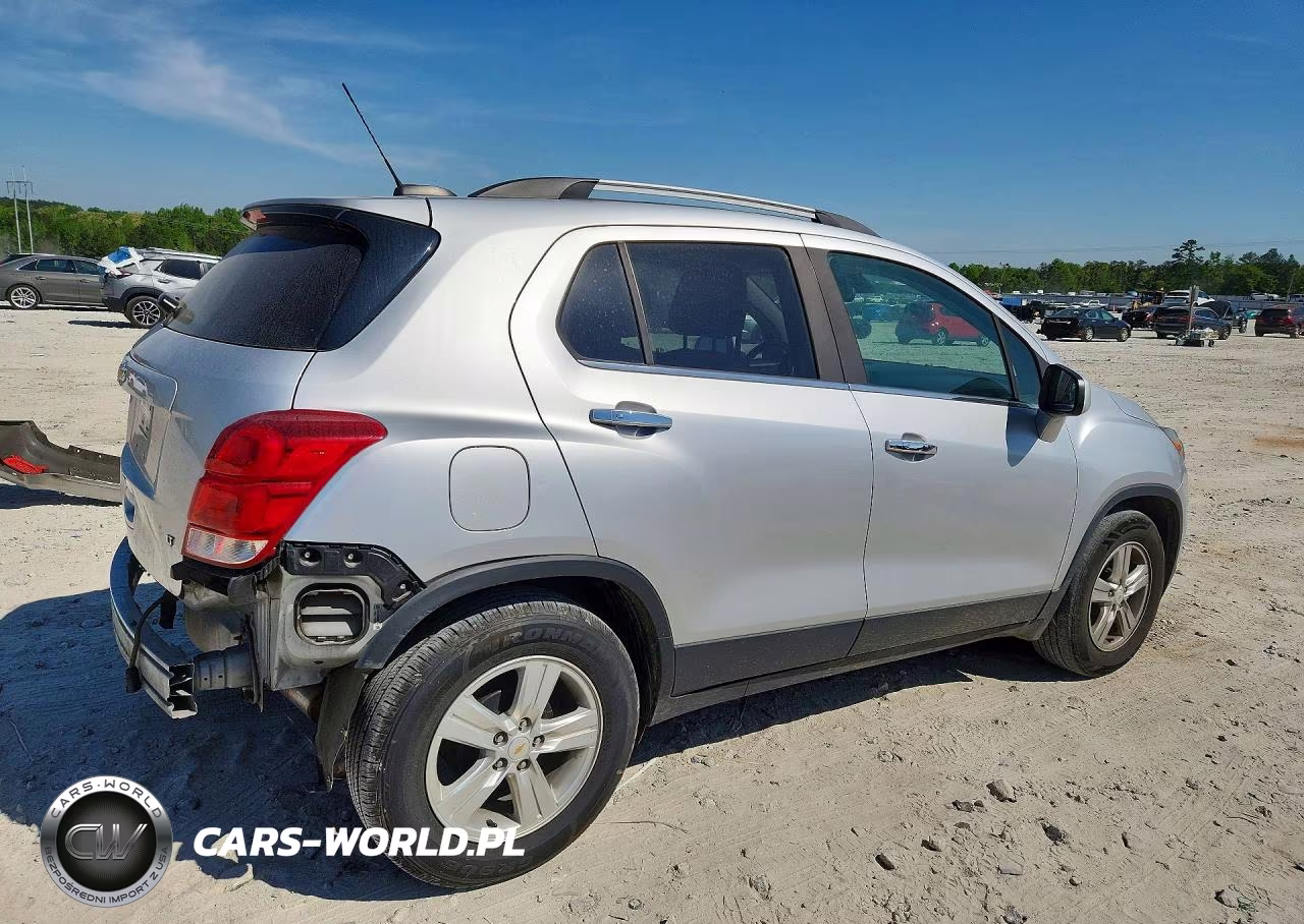 2018 Chevrolet Trax 1Lt VIN:KL7CJLSB6JB728113 - 3