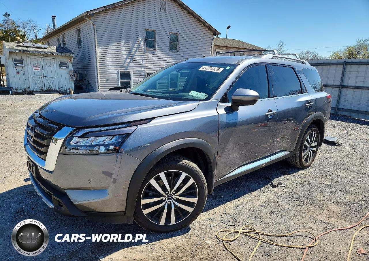 2025 Nissan Pathfinder Platinum – zdjęcie 1 z 14