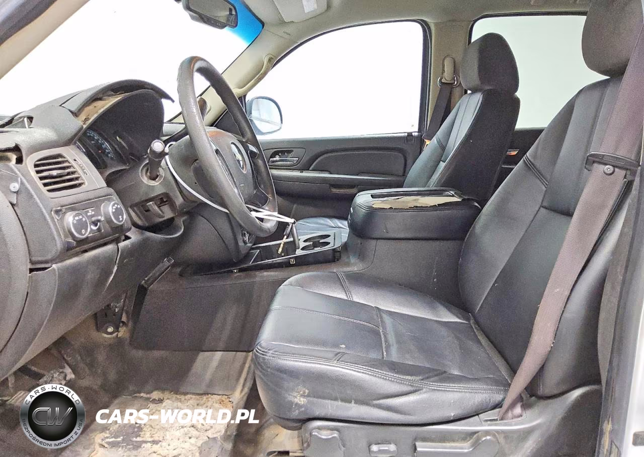 2008 Chevrolet Tahoe K1500 VIN:1GNFK13038R262664 - 7