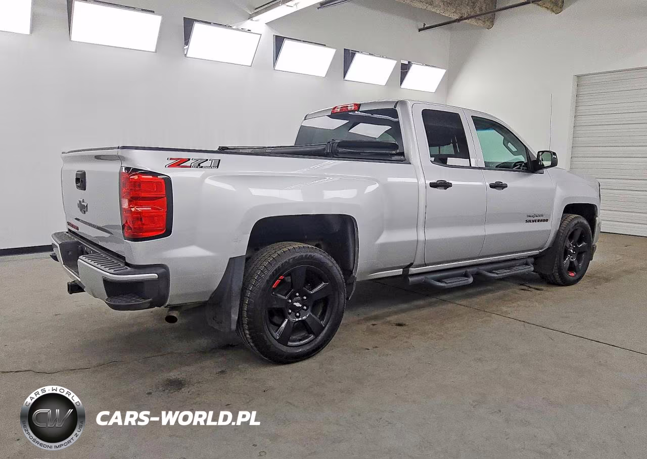 2018 Chevrolet Silverado K1500 Lt VIN:1GCVKREC4JZ126222 - 3