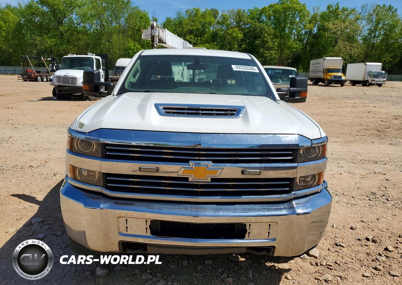 2018 Chevrolet Silverado C2500 Heavy Duty VIN:1GC1CUEY6JF119011 - 5