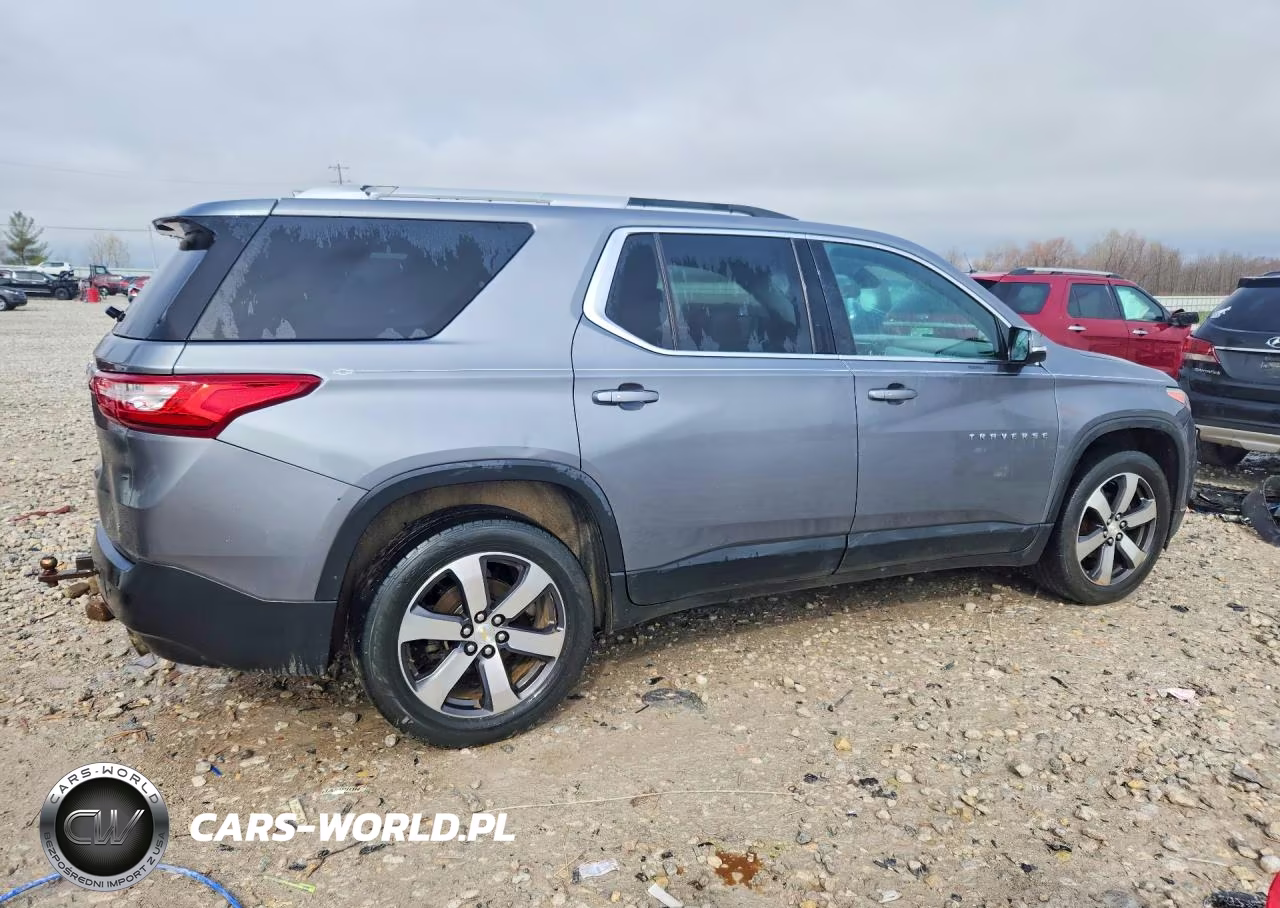 2018 Chevrolet Traverse Lt VIN:1GNERHKW7JJ244288 - 3