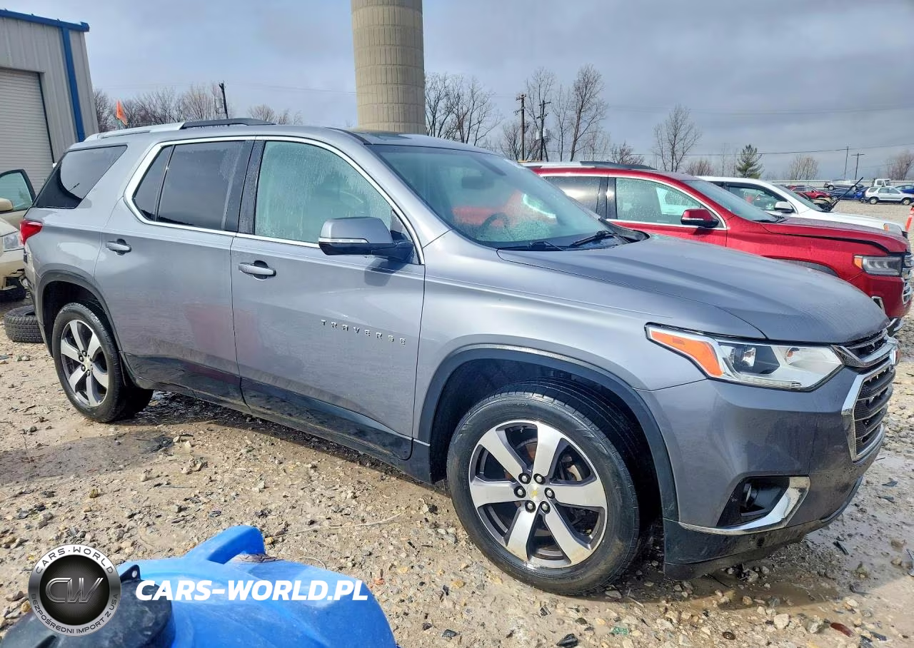 2018 Chevrolet Traverse Lt VIN:1GNERHKW7JJ244288 - 4