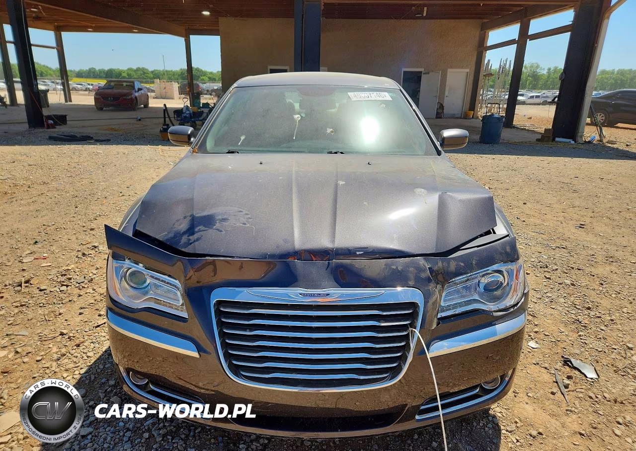 2014 Chrysler 300 VIN:2C3CCAAG4EH340152 - 5