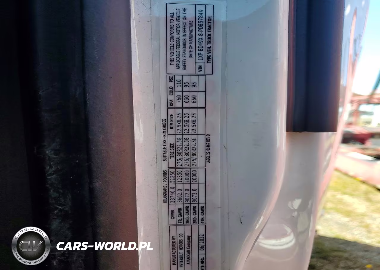 2023 Peterbilt 579 - Semi Truck VIN:1XPBD49X8PD857849 - 10