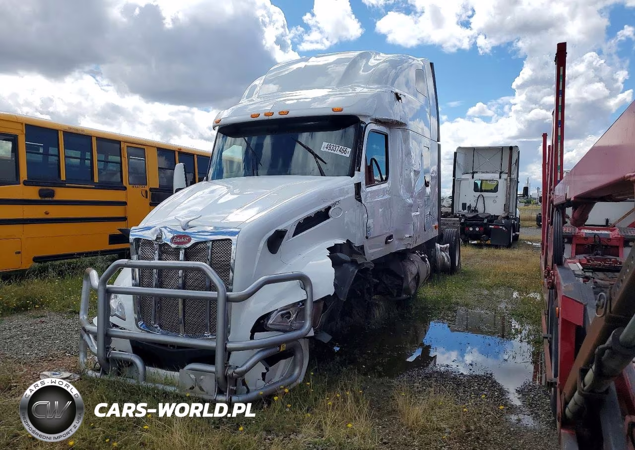 2023 Peterbilt 579 - Semi Truck VIN:1XPBD49X8PD857849 - 2