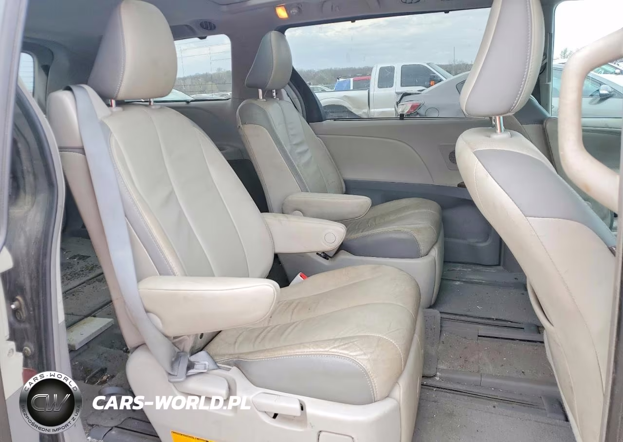 2013 Toyota Sienna Limited 7-Passenger VIN:5TDDK3DC9DS068026 - 11