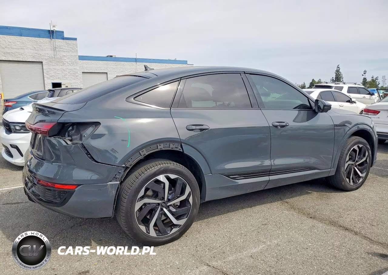 2024 Audi Q8 E-Tron Sportback Premium Plus VIN:WA1CABGE6RB032244 - 3