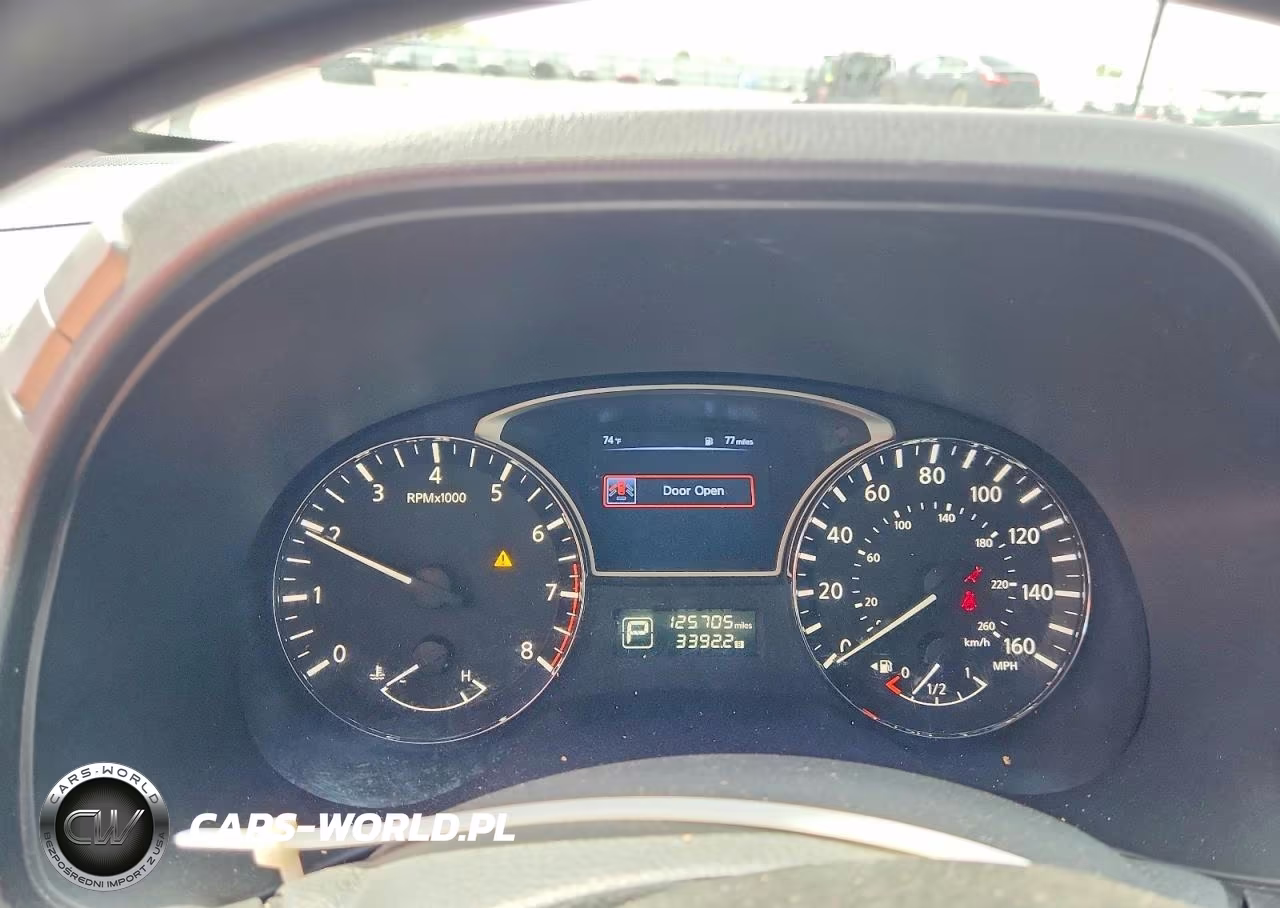 2015 Nissan Pathfinder S VIN:5N1AR2MN8FC626720 - 9