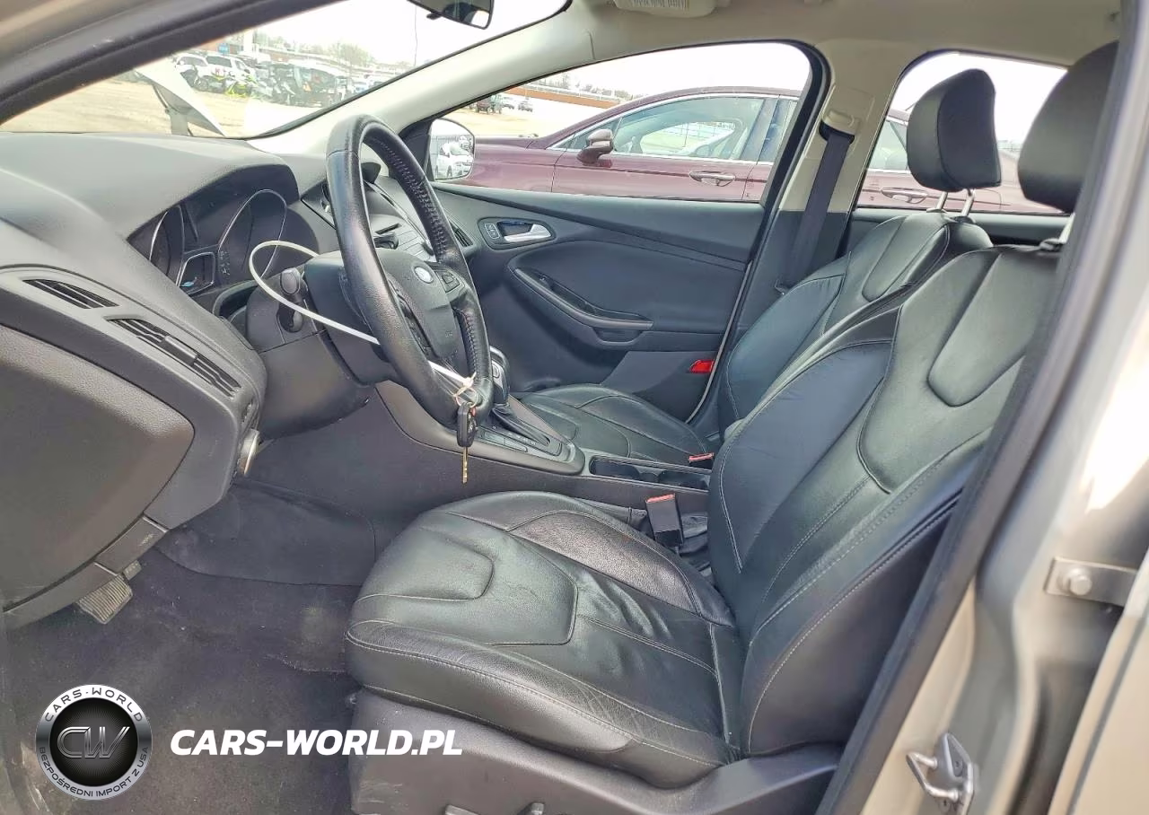 2015 Ford Focus Se VIN:1FADP3F28FL333633 - 7