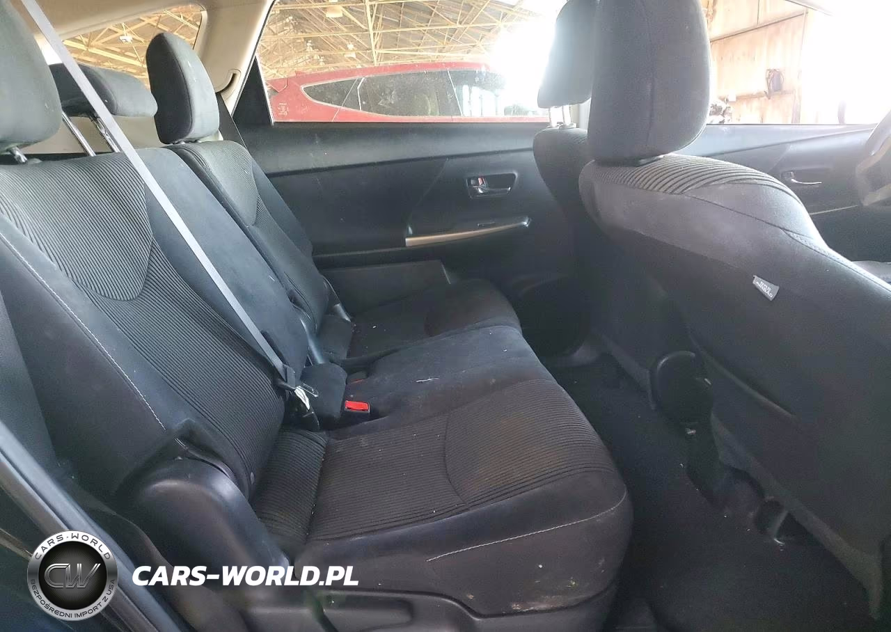 2017 Toyota Prius V Two VIN:JTDZN3EU2HJ064746 - 10