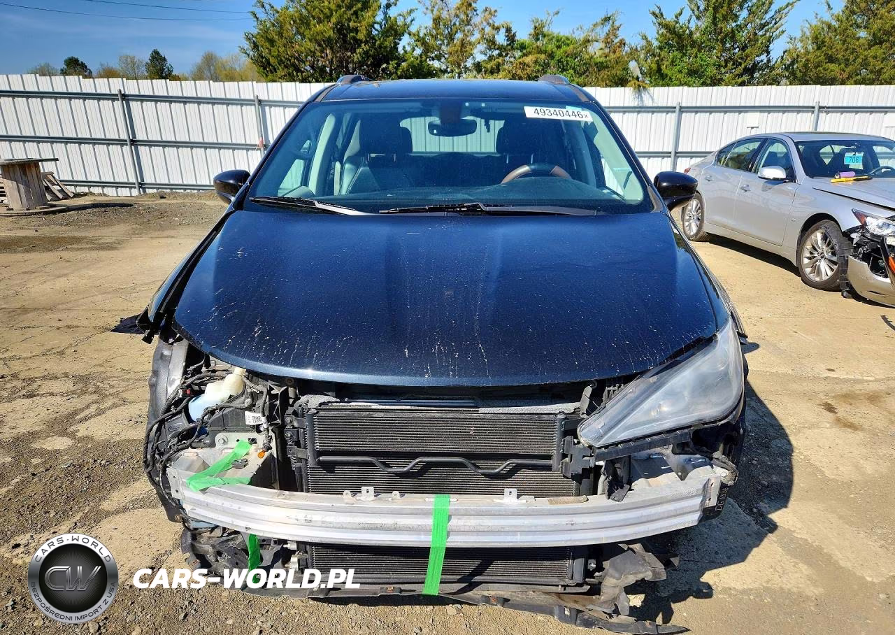 2019 Chrysler Pacifica Touring L VIN:2C4RC1BG2KR531501 - 5