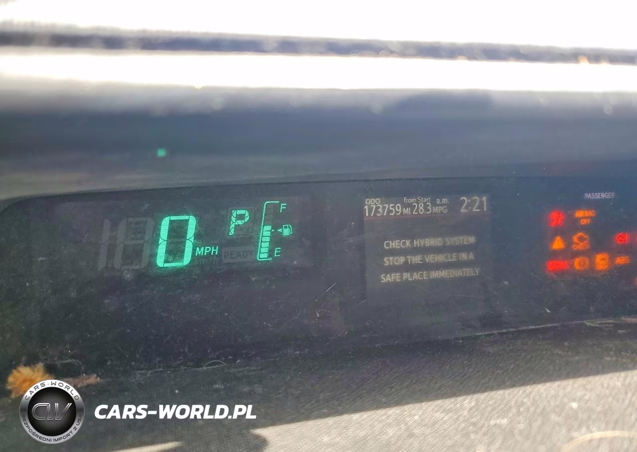 2013 Toyota Prius C Two VIN:JTDKDTB3XD1549114 - 9