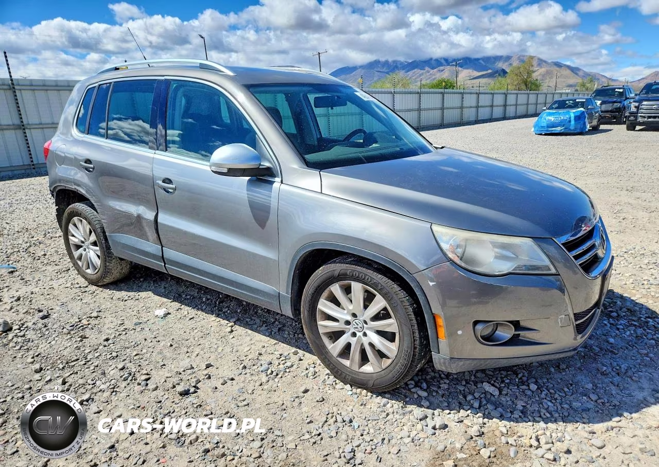 2009 Volkswagen Tiguan S VIN:WVGAV75N59W003582 - 4