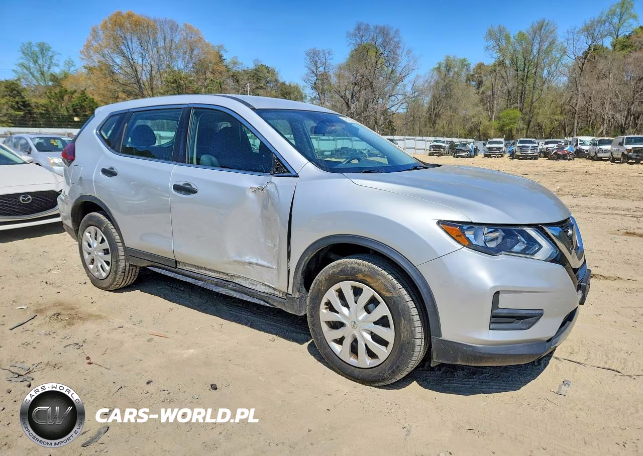 2020 Nissan Rogue S VIN:5N1AT2MV8LC748460 - 4
