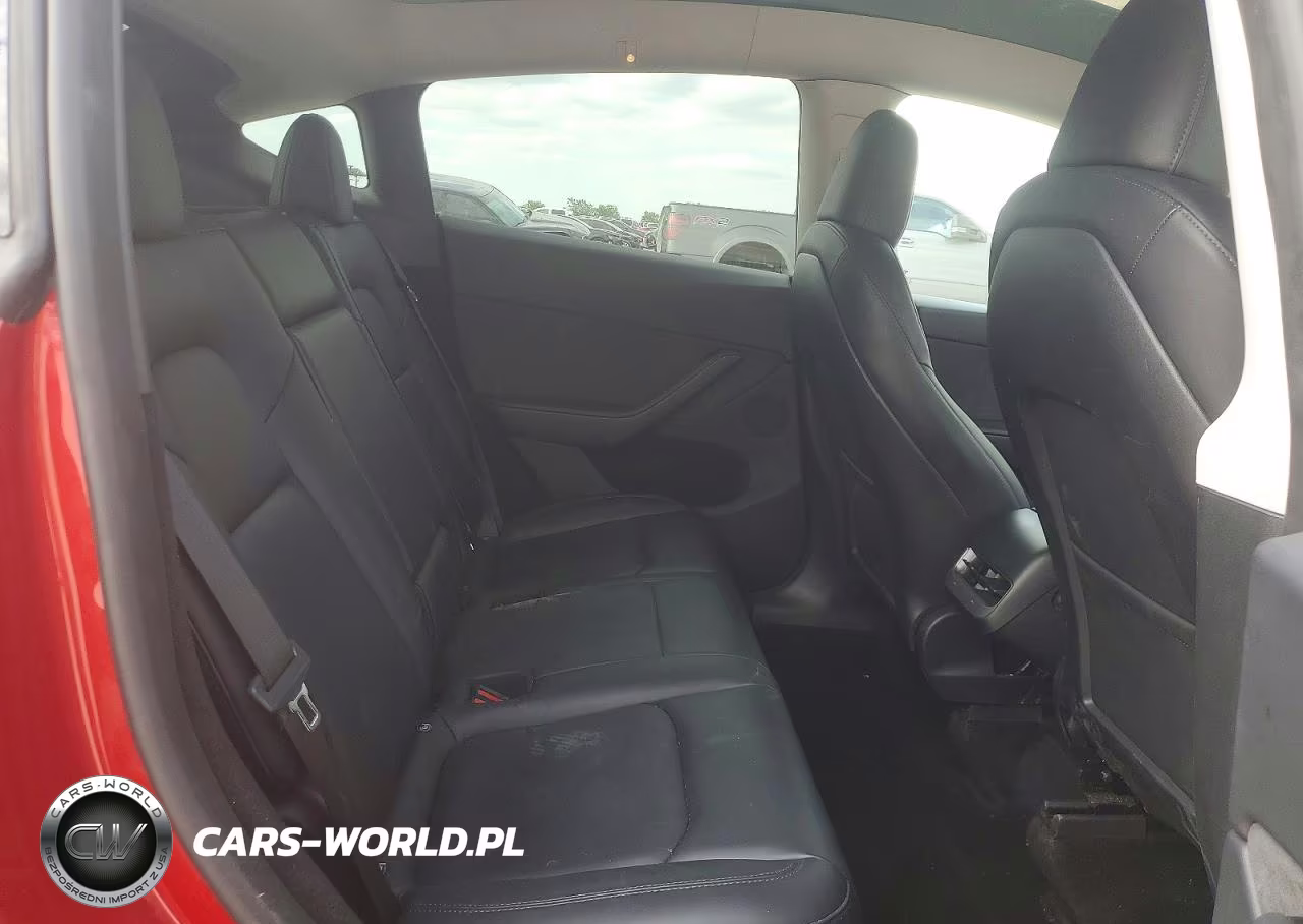 2023 Tesla Model Y VIN:7SAYGDEE7PA210195 - 10