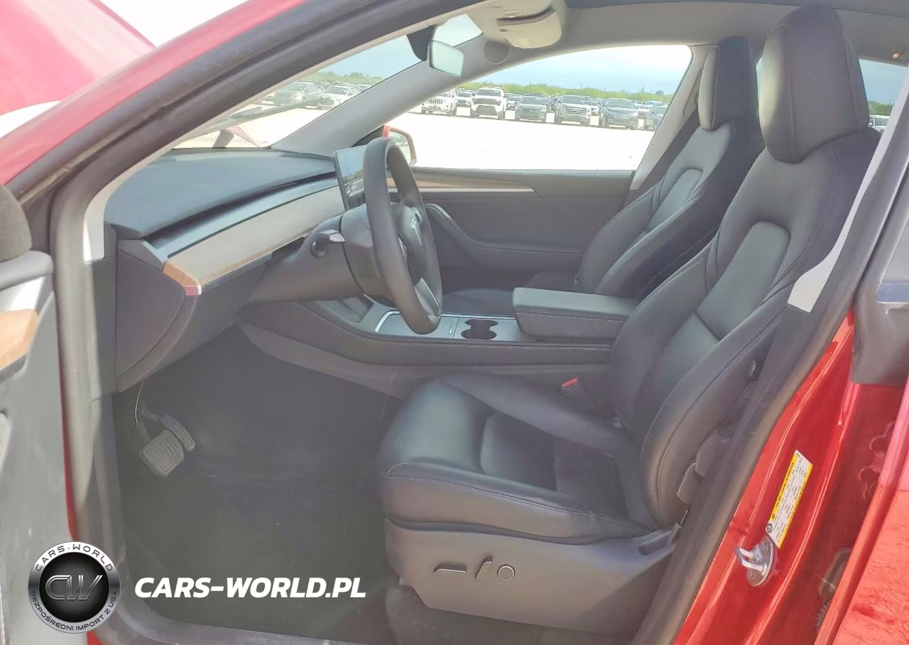 2023 Tesla Model Y VIN:7SAYGDEE7PA210195 - 7