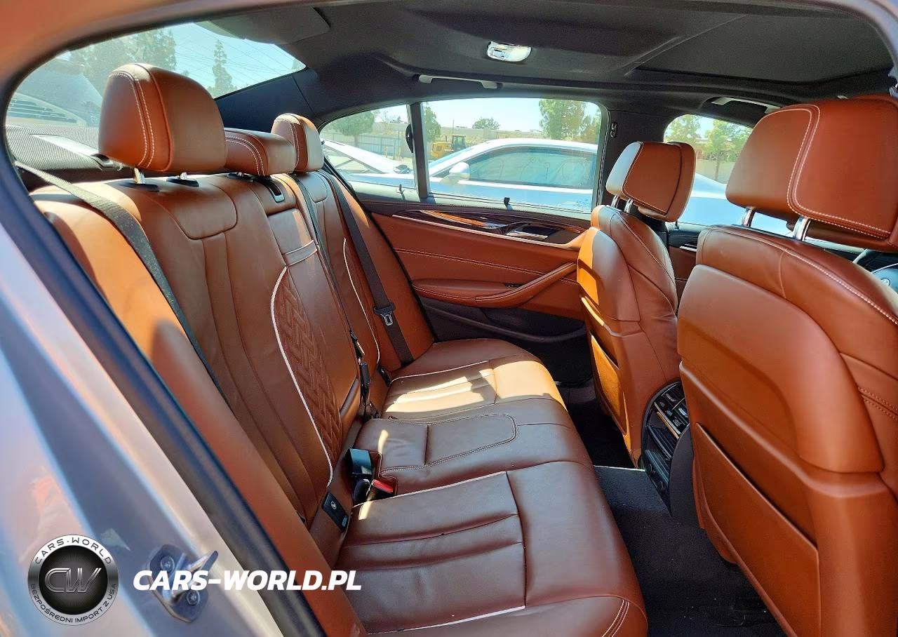 2019 BMW 530E VIN:WBAJA9C55KB398663 - 10