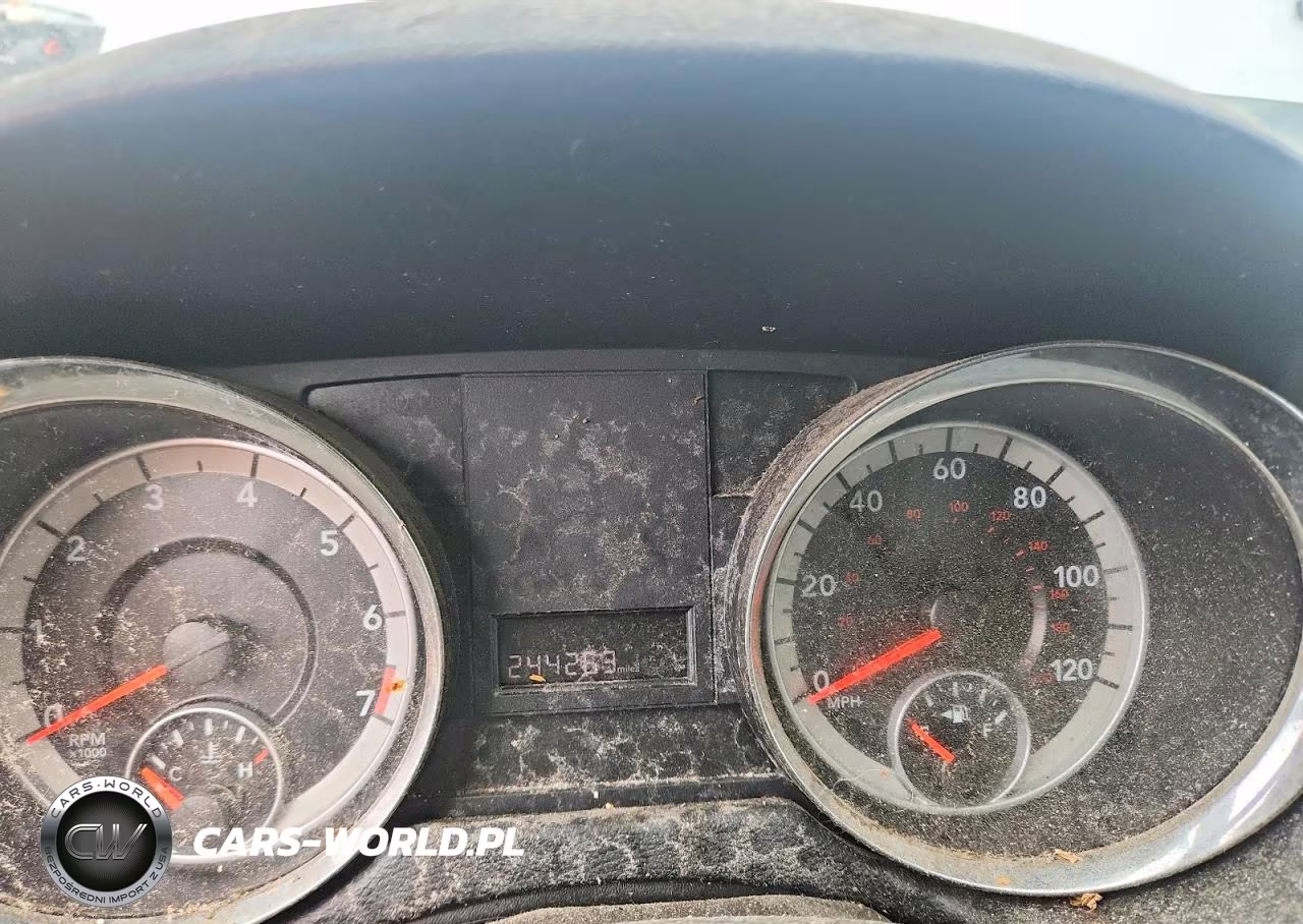 2012 Dodge Grand Caravan Sxt VIN:2C4RDGCG1CR105170 - 9