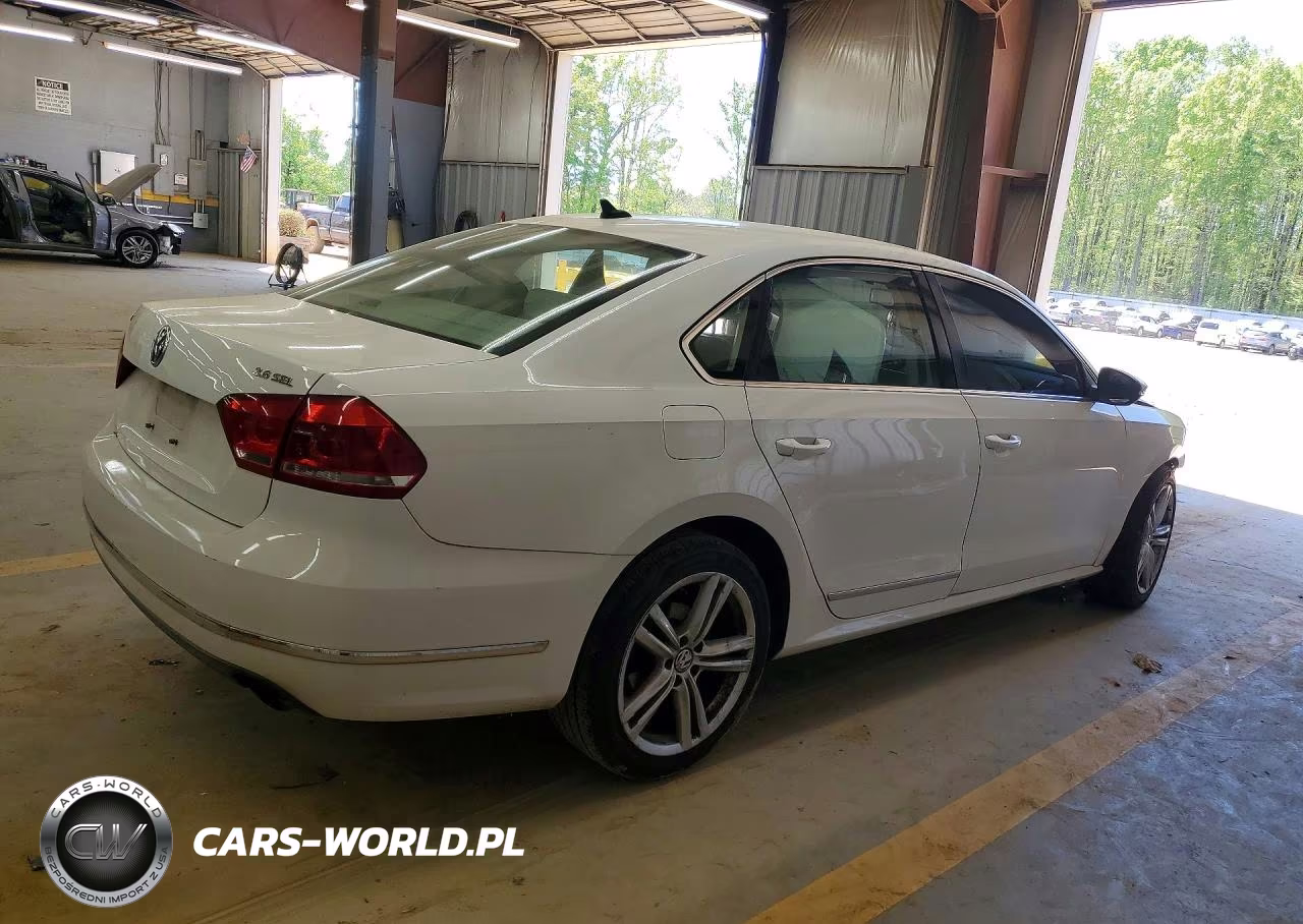 2012 Volkswagen Passat Sel VIN:1VWCM7A39CC012313 - 3