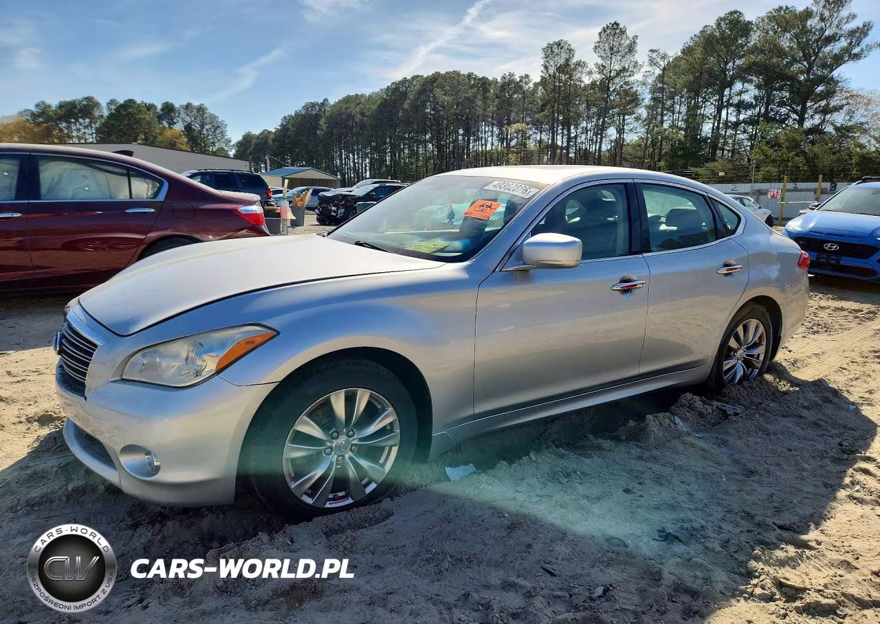 2013 Infiniti M37 X