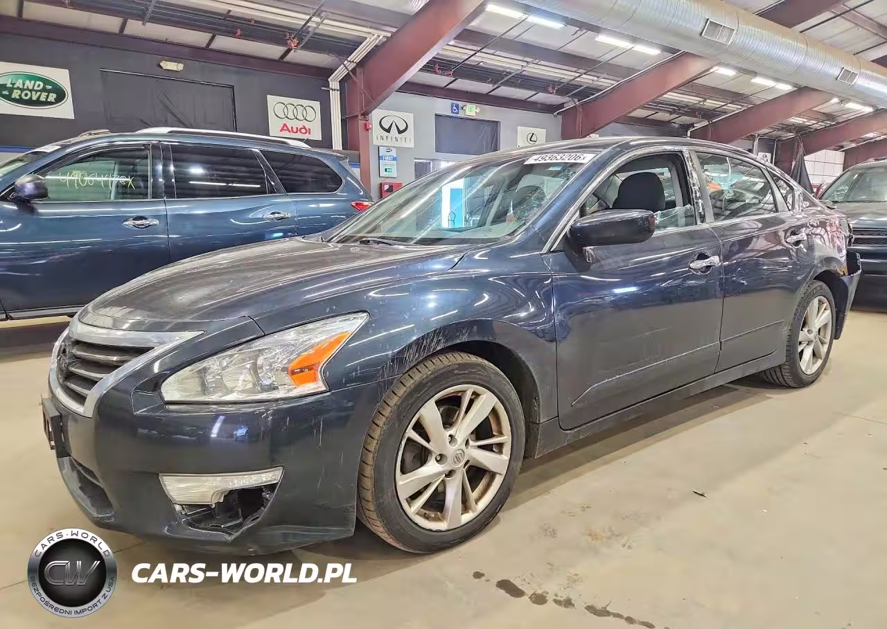 2014 Niss Altima 2.5 Sv