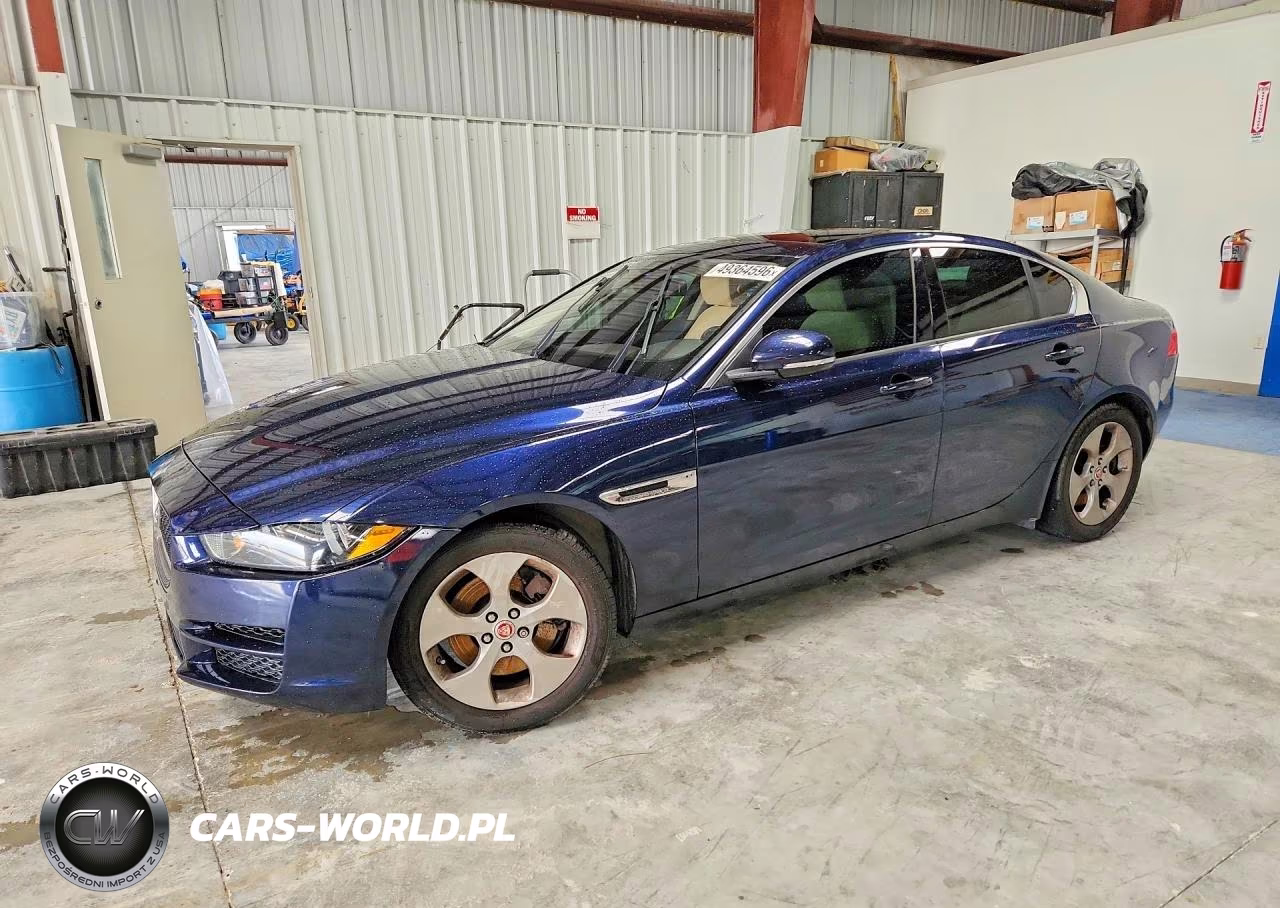 2017 Jaguar Xe