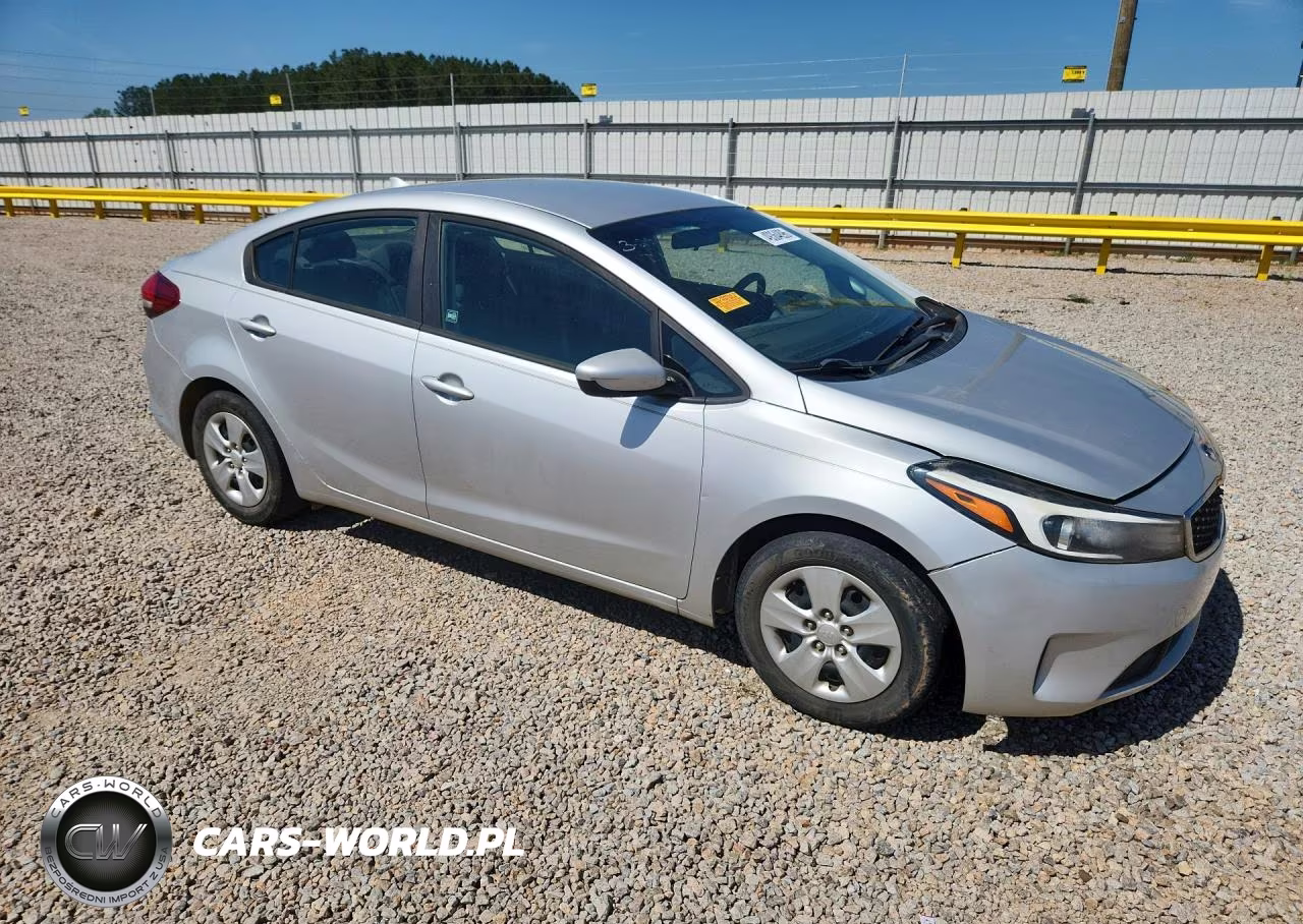 2017 Kia Forte Lx VIN:3KPFL4A79HE134884 - 4
