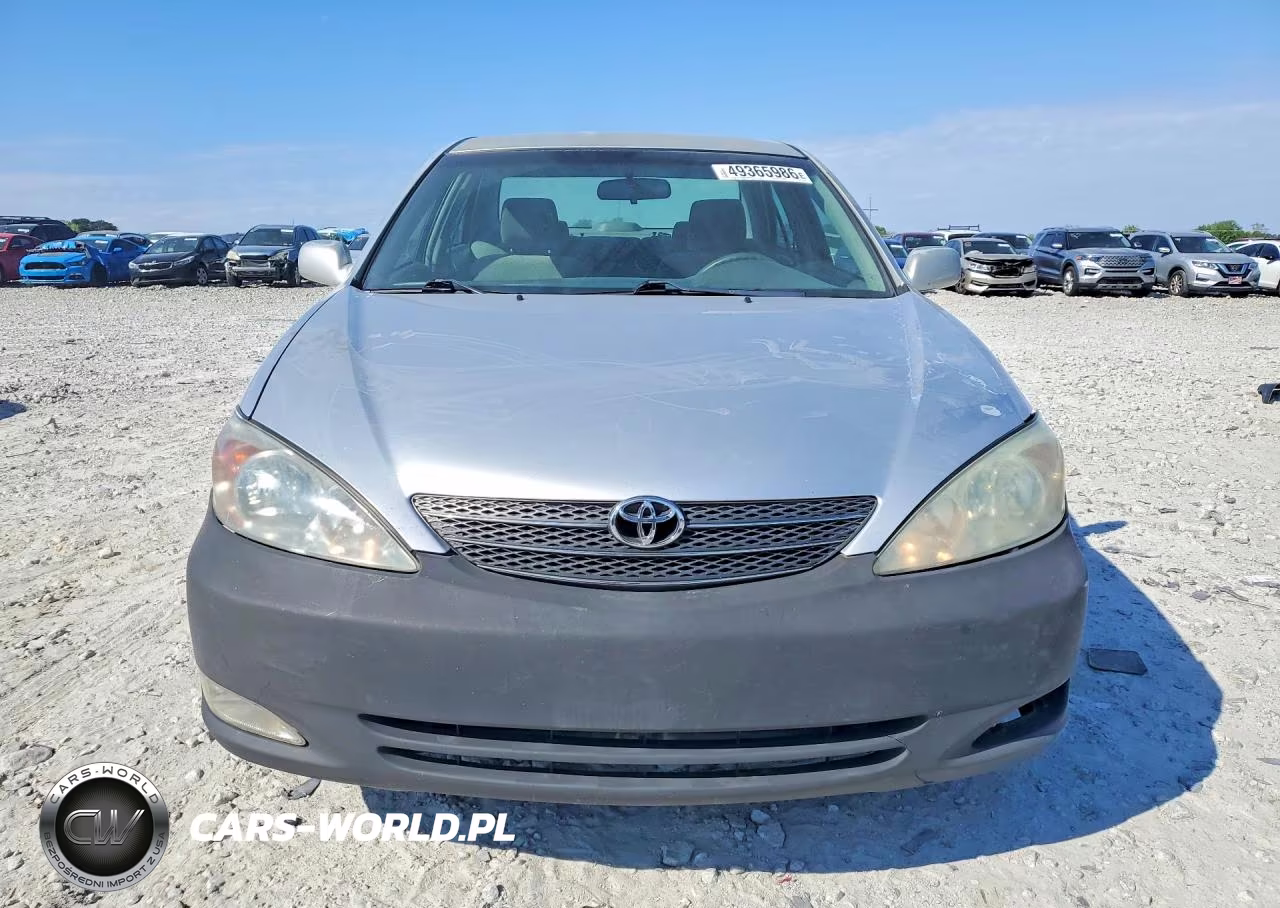 2003 Toyota Camry Le VIN:4T1BE32K73U236728 - 5