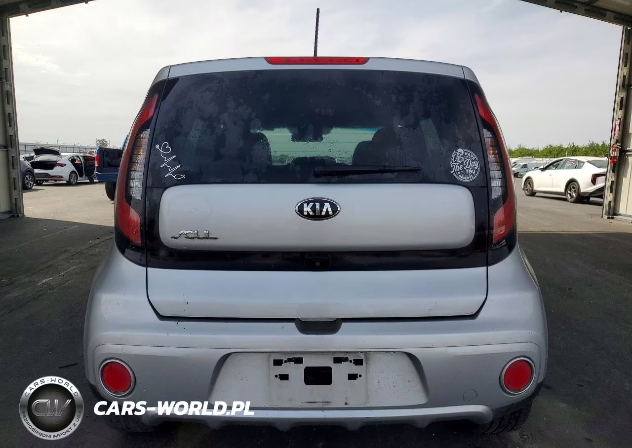 2017 Kia Soul + VIN:KNDJP3A50H7463254 - 6
