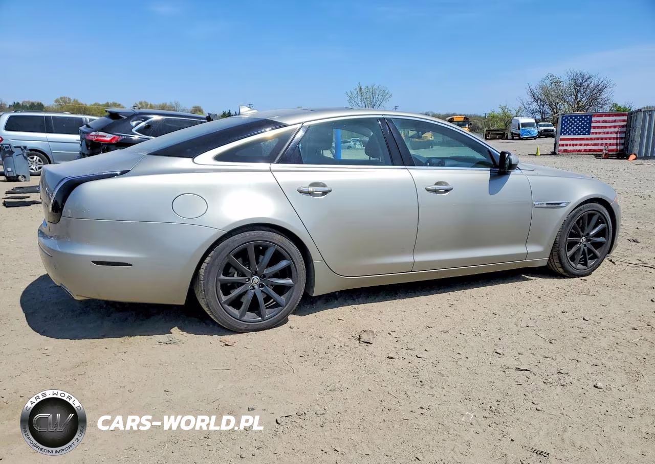 2013 Jaguar Xj VIN:SAJWA1C75D8V43553 - 3