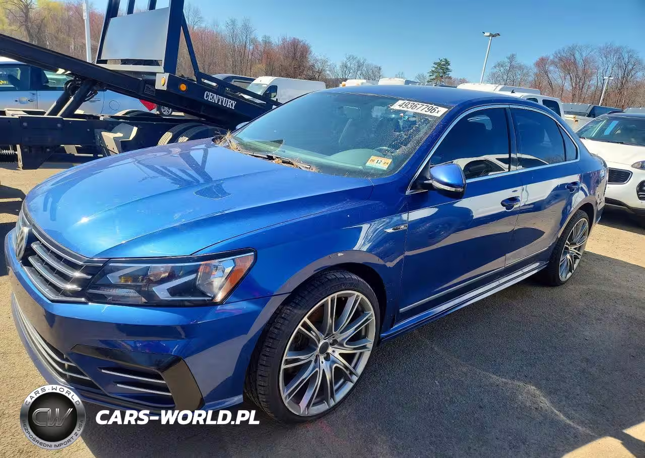 2017 Volkswagen Passat R-Line