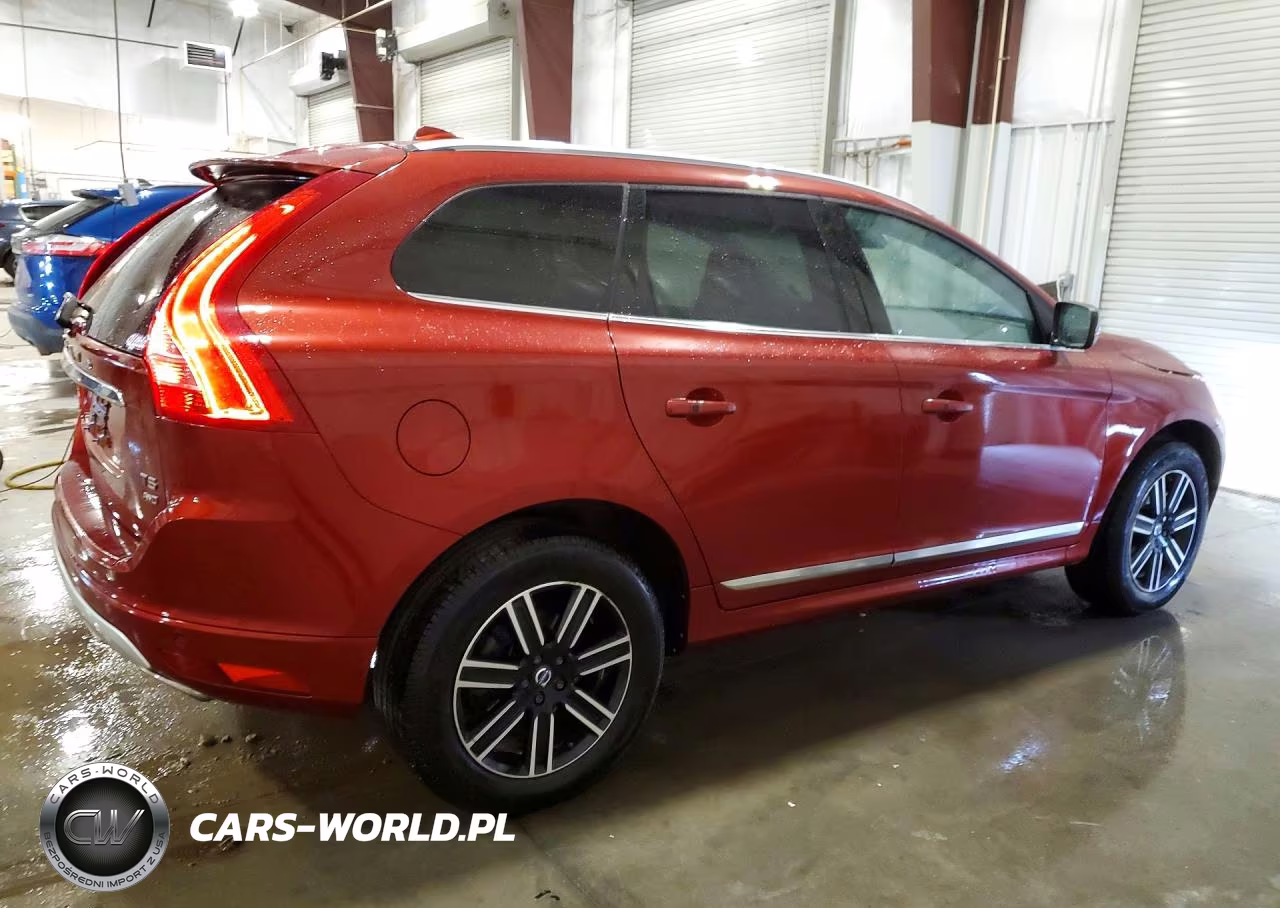 2017 Volvo Xc60 T5 Dynamic VIN:YV440MRRXH2015595 - 3