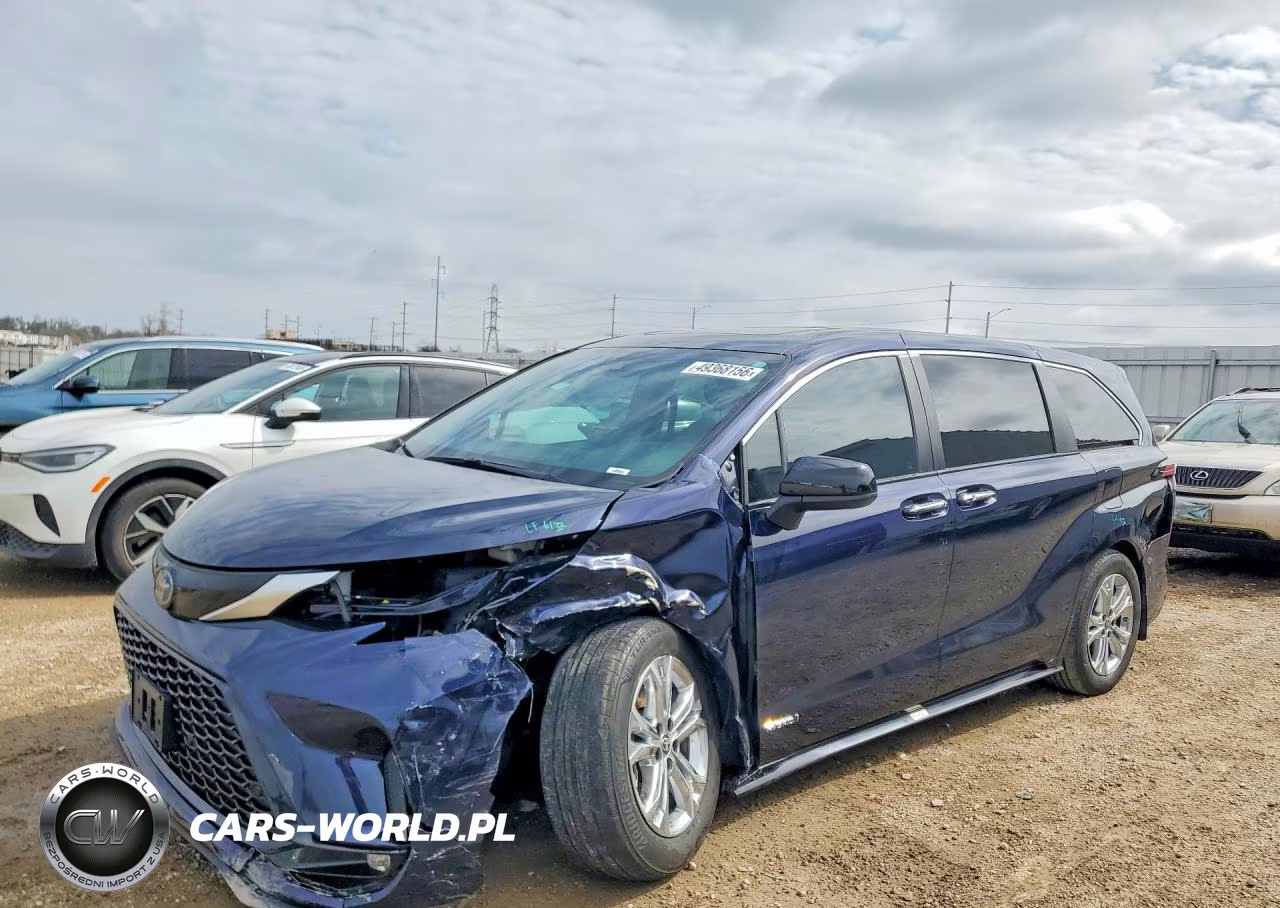 2021 Toyota Sienna Xse