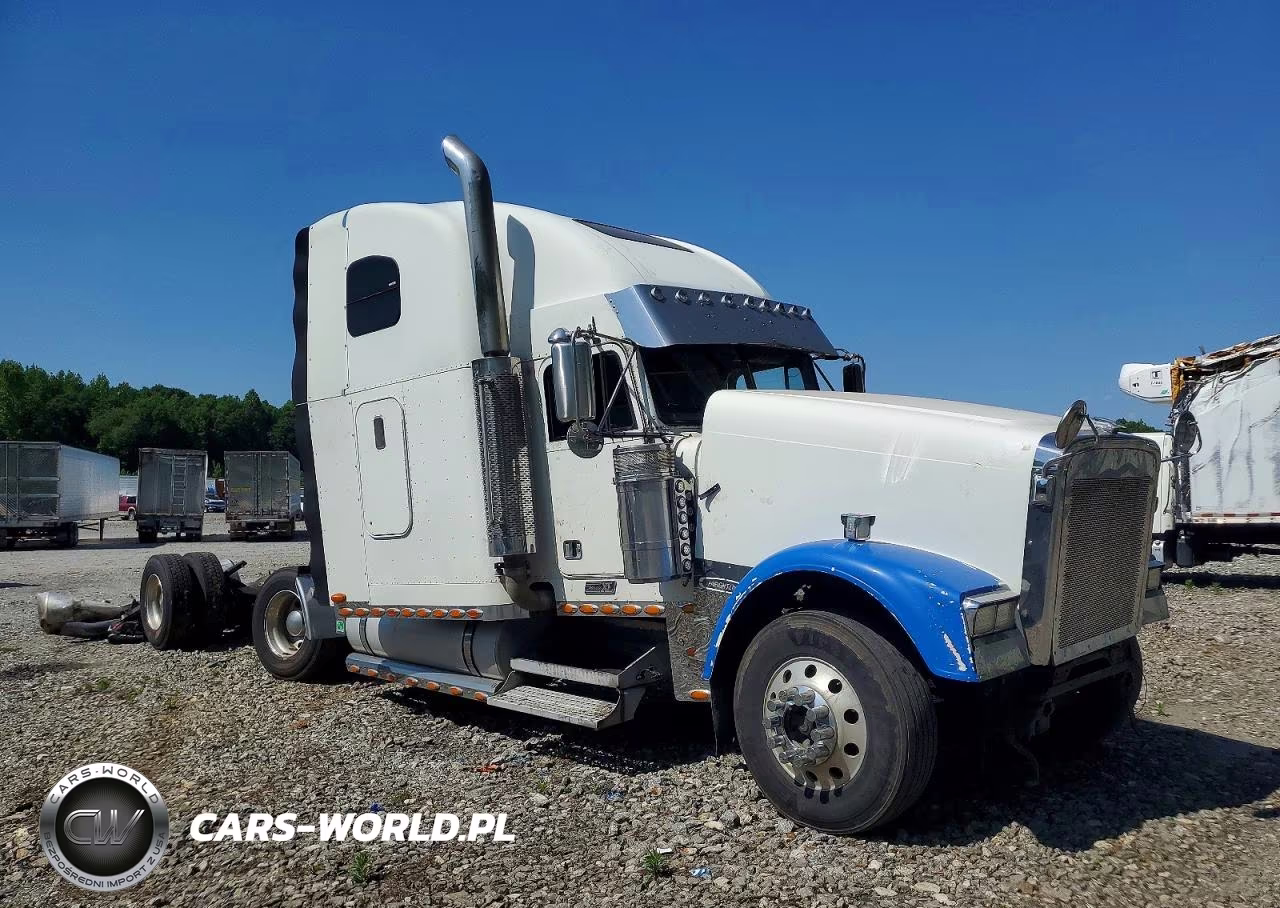 2005 Freightliner Fld132 Semi Truck