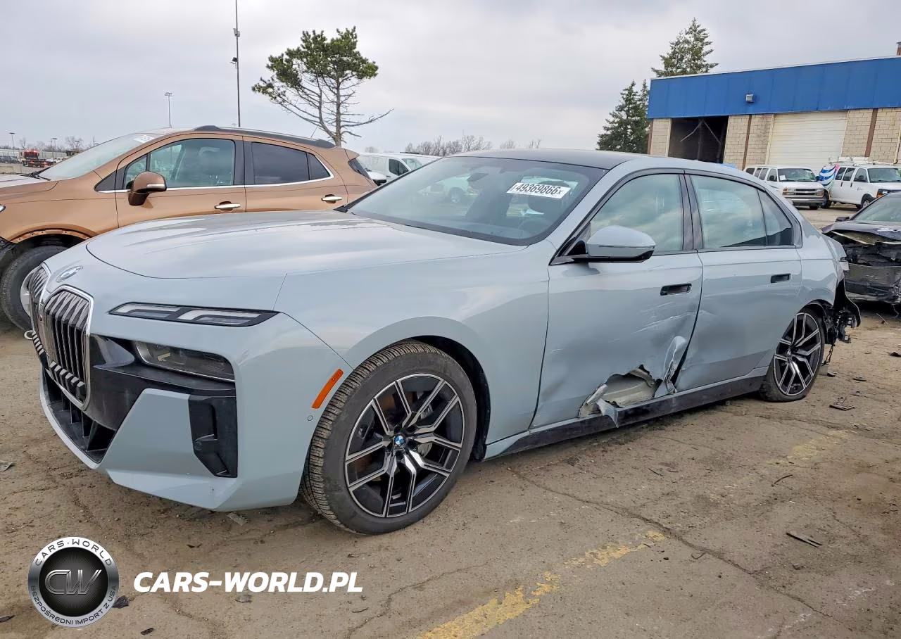 2025 BMW 740 Xi