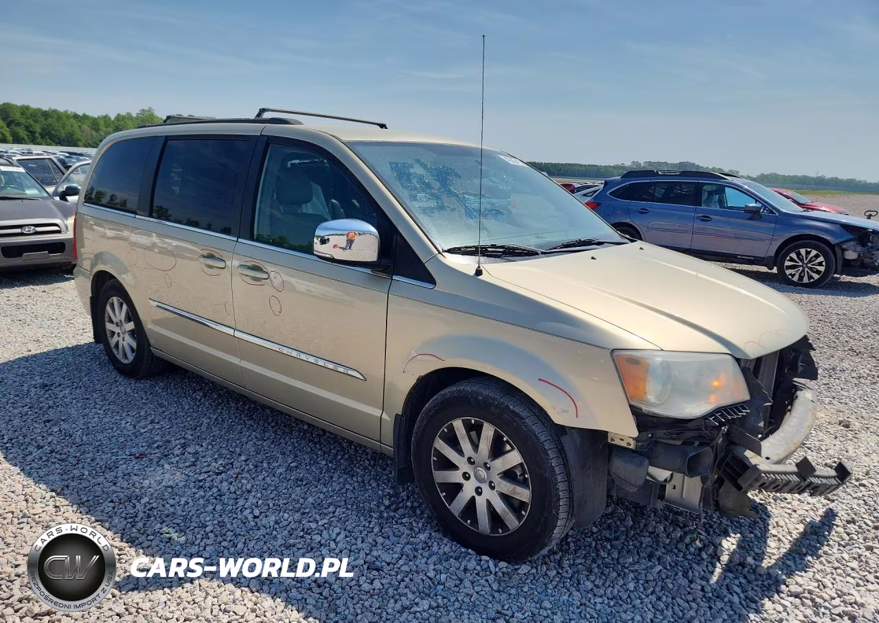 2012 Chrysler Town & Country Touring L VIN:2C4RC1CGXCR146090 - 4