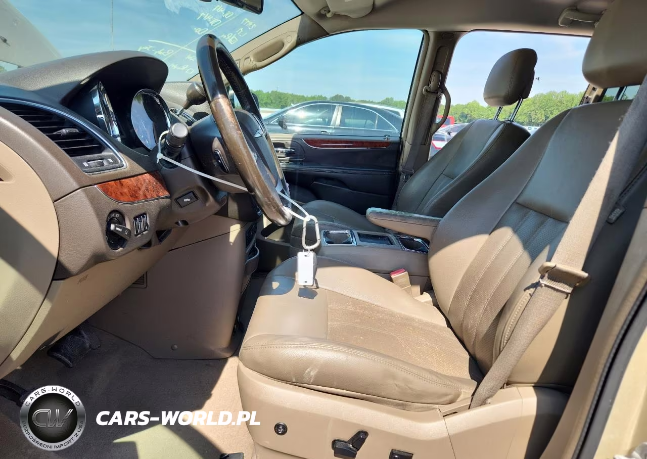 2012 Chrysler Town & Country Touring L VIN:2C4RC1CGXCR146090 - 7