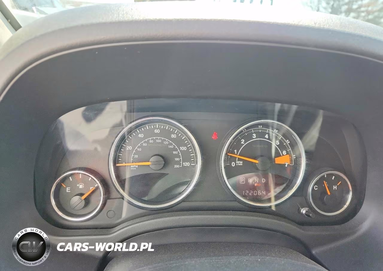 2014 Jeep Compass Latitude VIN:1C4NJDEB4ED816178 - 9