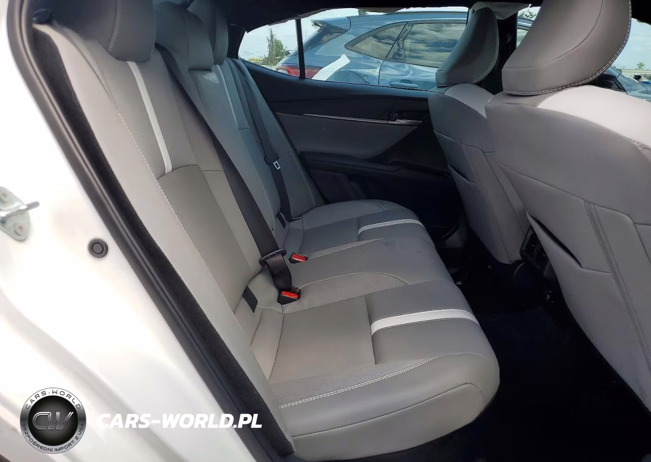 2025 Toyota Camry Se VIN:4T1DAACKXSU546278 - 10