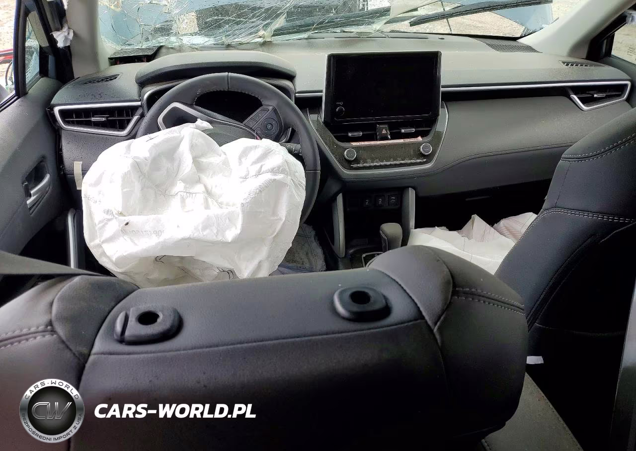 2025 Toyota Corolla Cross Xle VIN:7MUEAAAG2SV149651 - 8