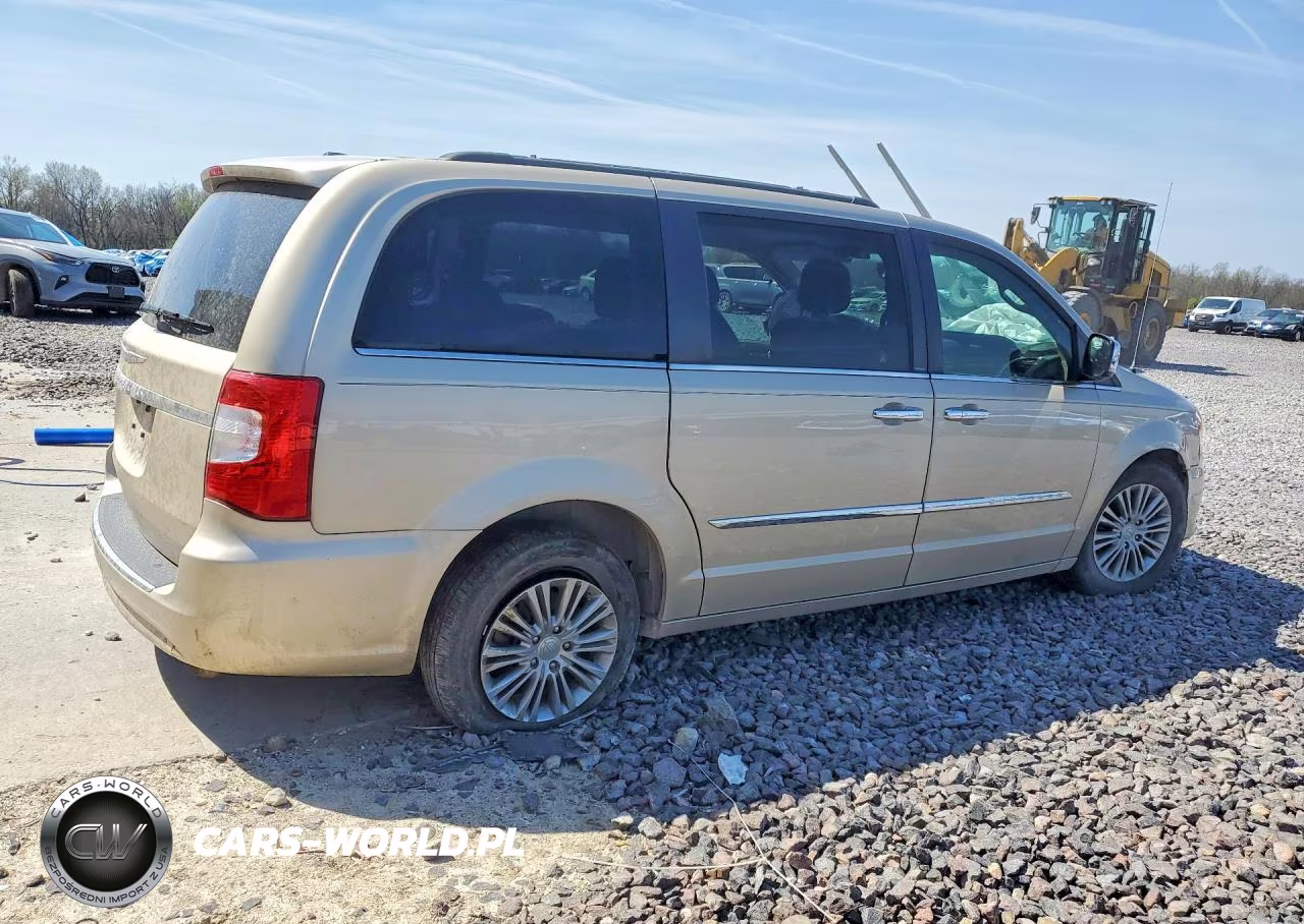 2013 Chrysler Town & Country Touring L VIN:2C4RC1CG8DR511660 - 3