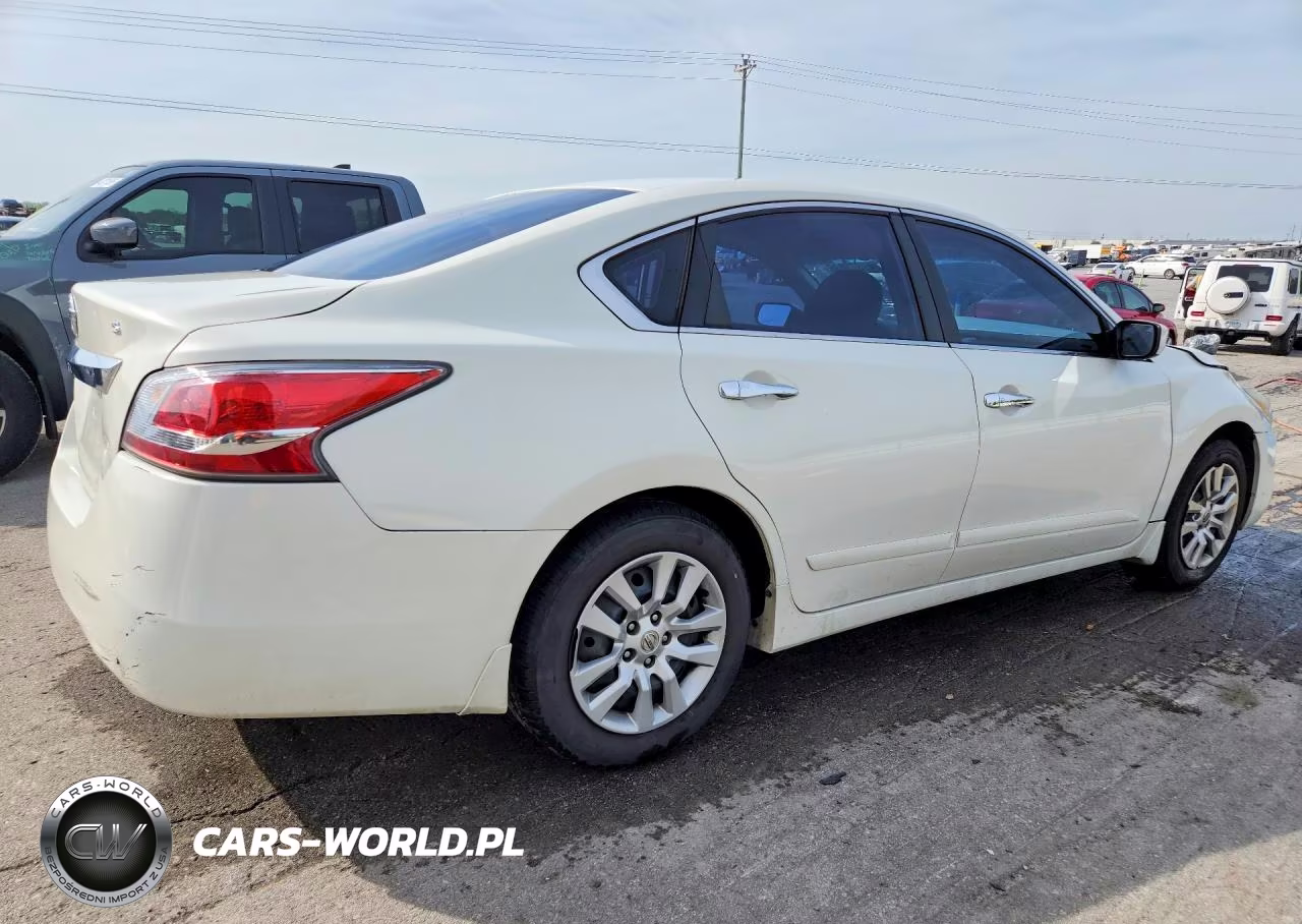 2015 Nissan Altima 2.5 S VIN:1N4AL3AP9FC569127 - 3