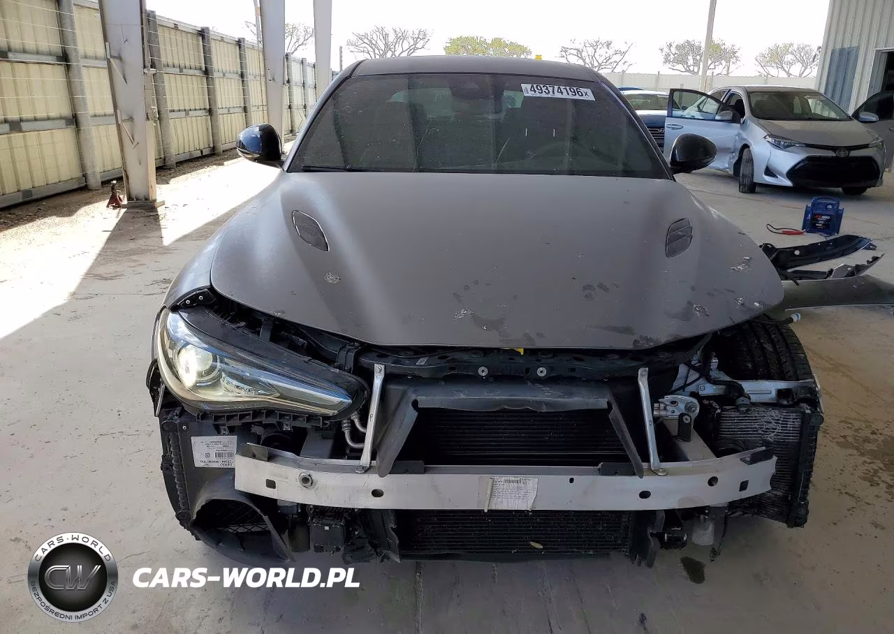 2019 Alfa Romeo Giulia Quadrifoglio Rwd VIN:ZARFAMEV4K7599861 - 5