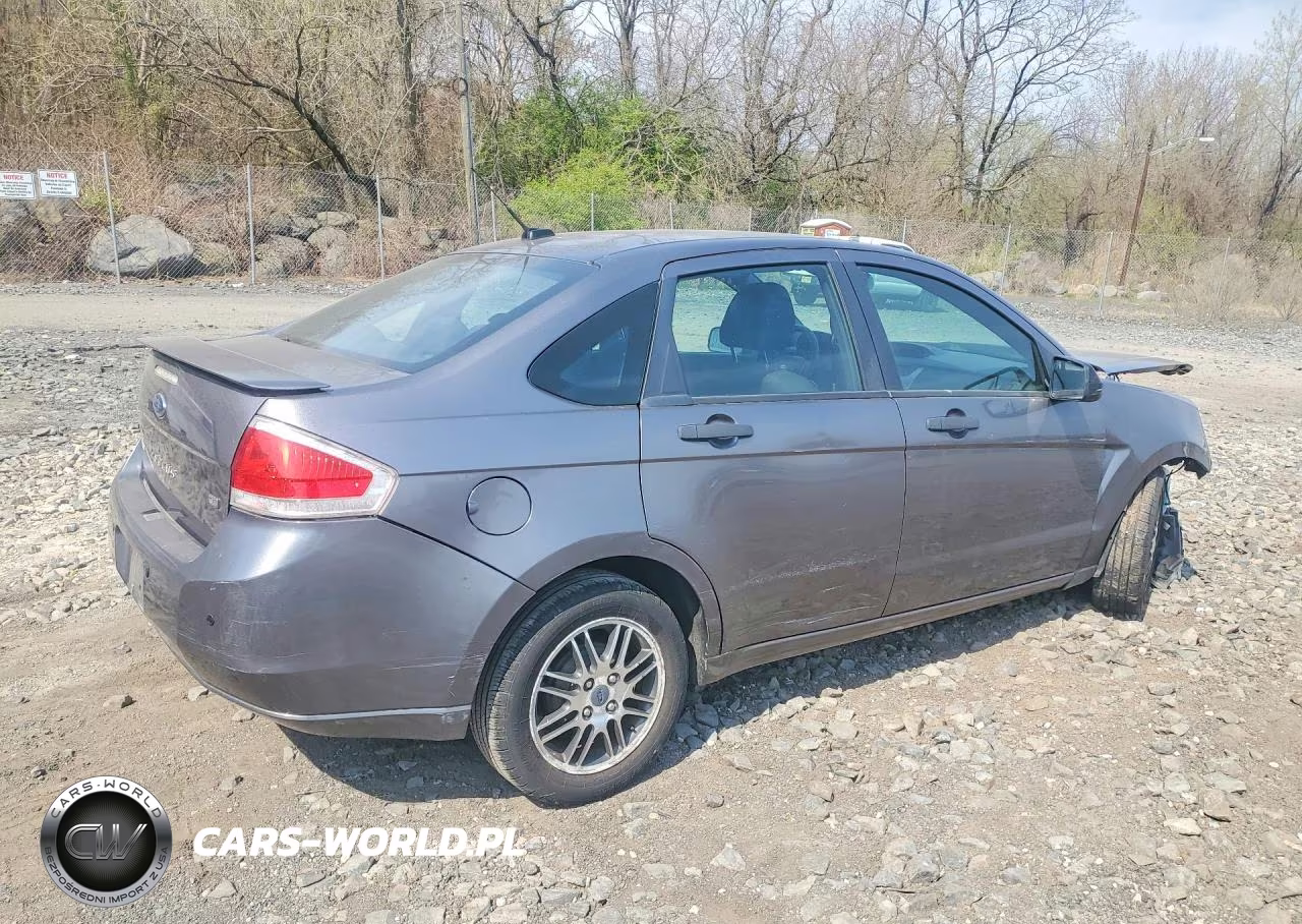 2011 Ford Focus Se VIN:1FAHP3FNXBW100311 - 3