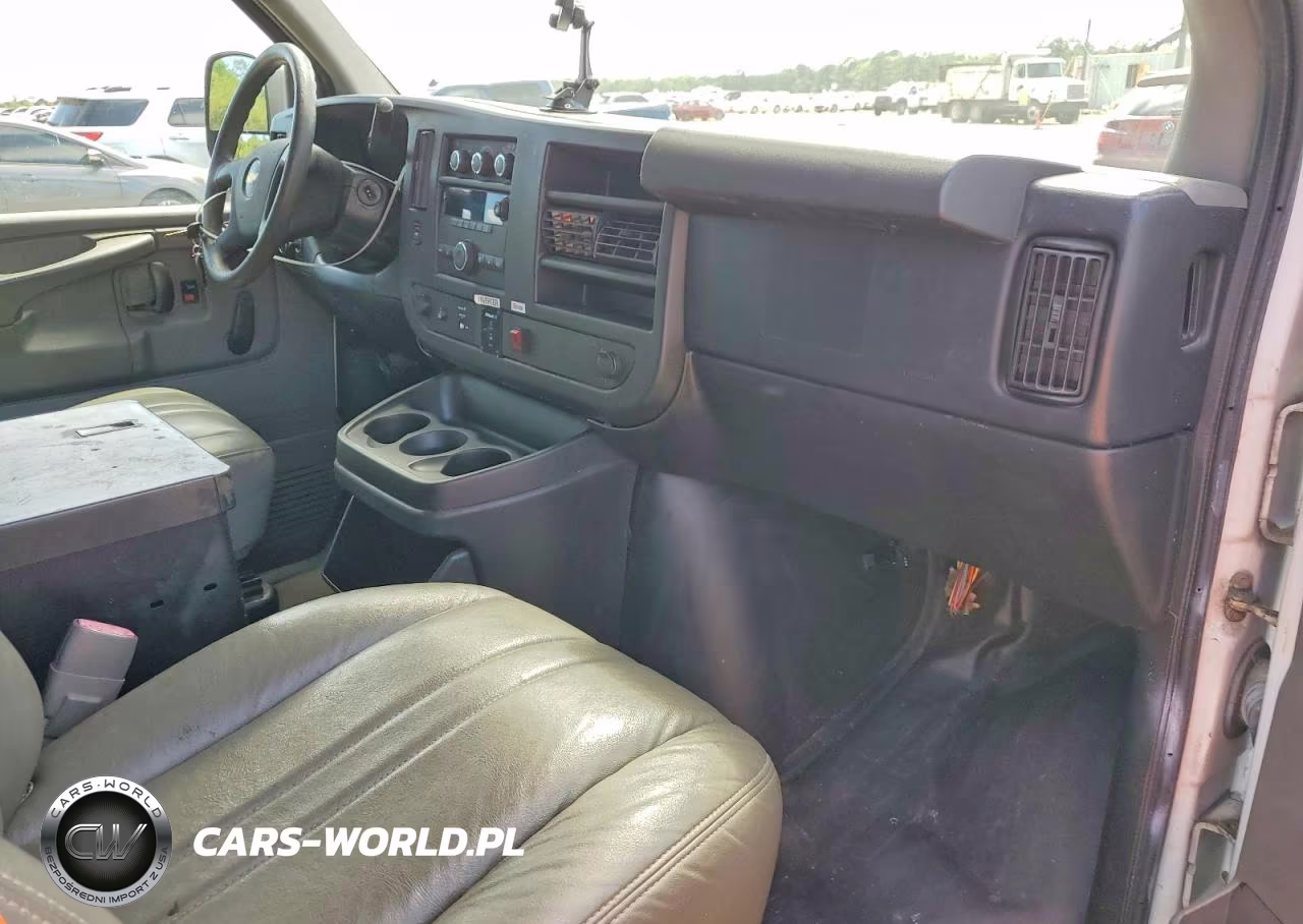 2013 Chevrolet Express G2500 VIN:1GCWGFCA9D1904166 - 8
