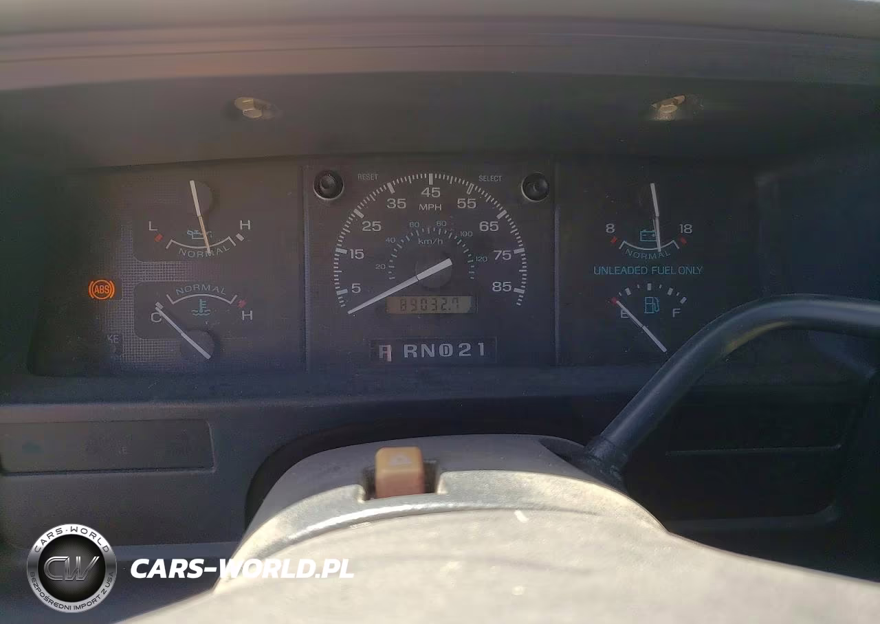 1995 Ford Econoline E350 Super Duty Van VIN:1FTJS34G6SHB50870 - 9