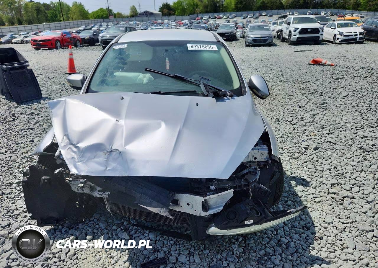 2017 Ford Focus Se VIN:1FADP3K24HL216222 - 5
