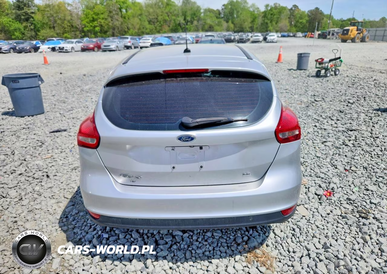 2017 Ford Focus Se VIN:1FADP3K24HL216222 - 6