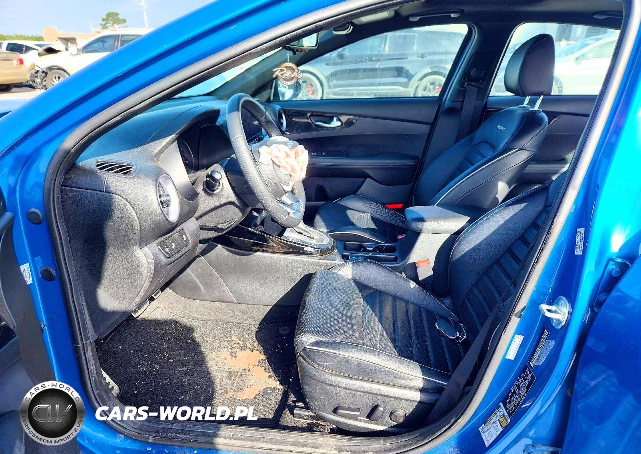 2023 Kia Forte Gt Line VIN:3KPF54ADXPE688899 - 7